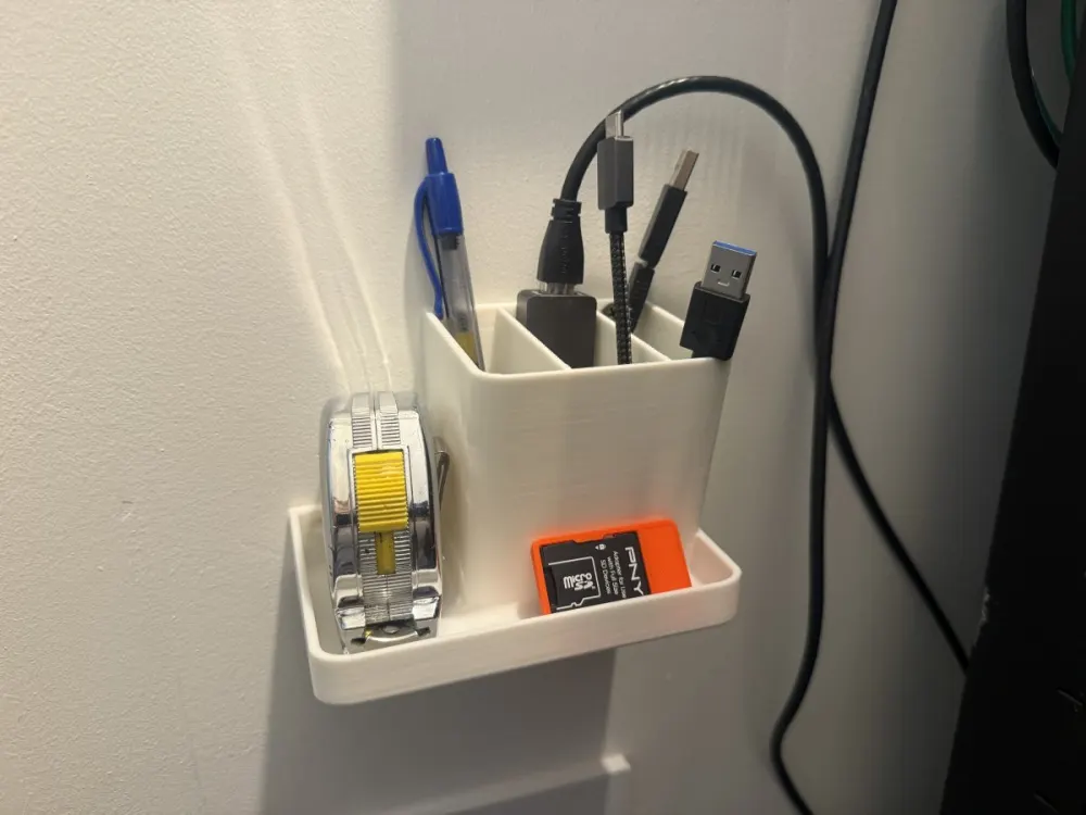 Pen-holder wall mount