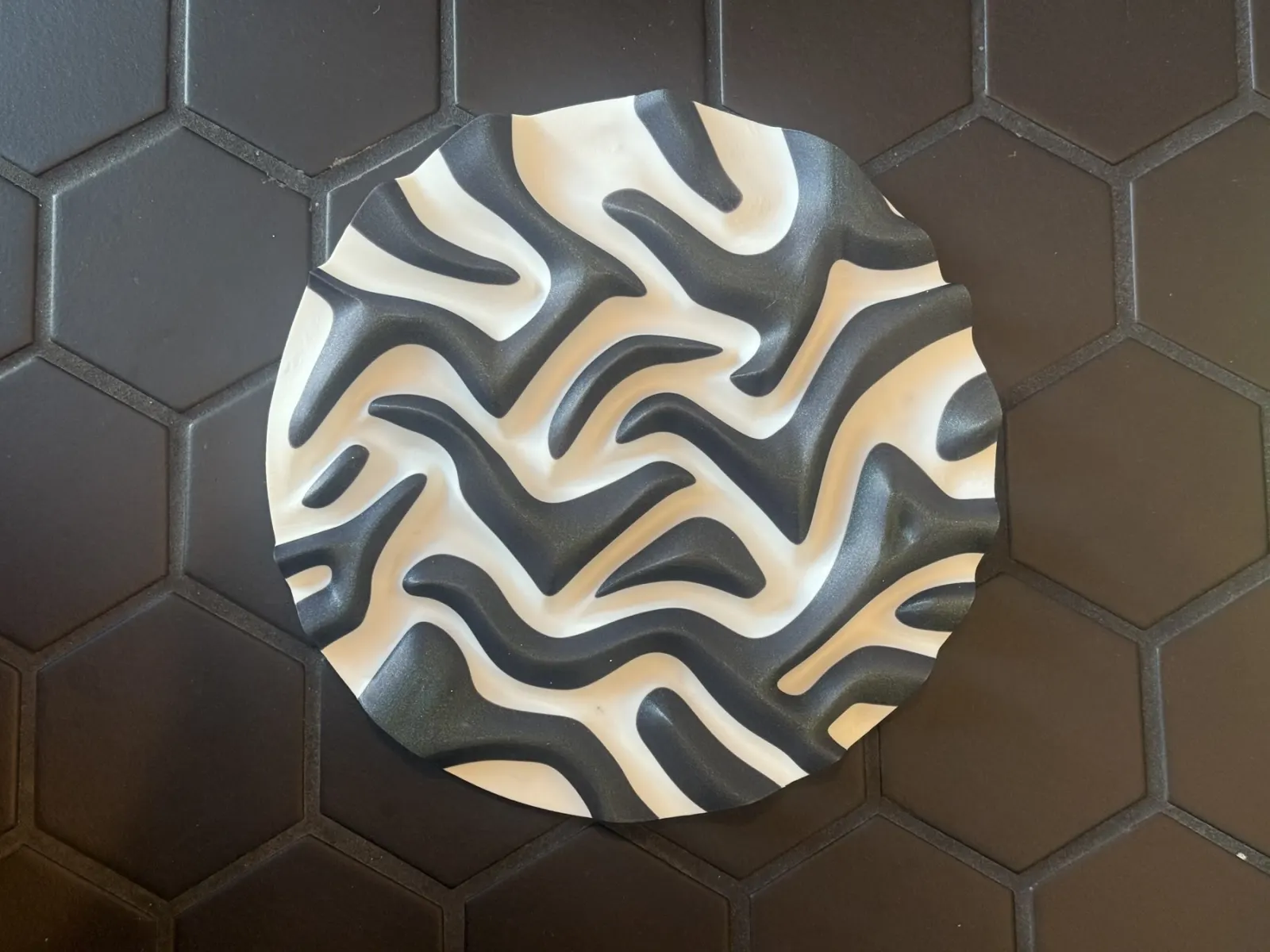 Waves 3D Wall Art detail